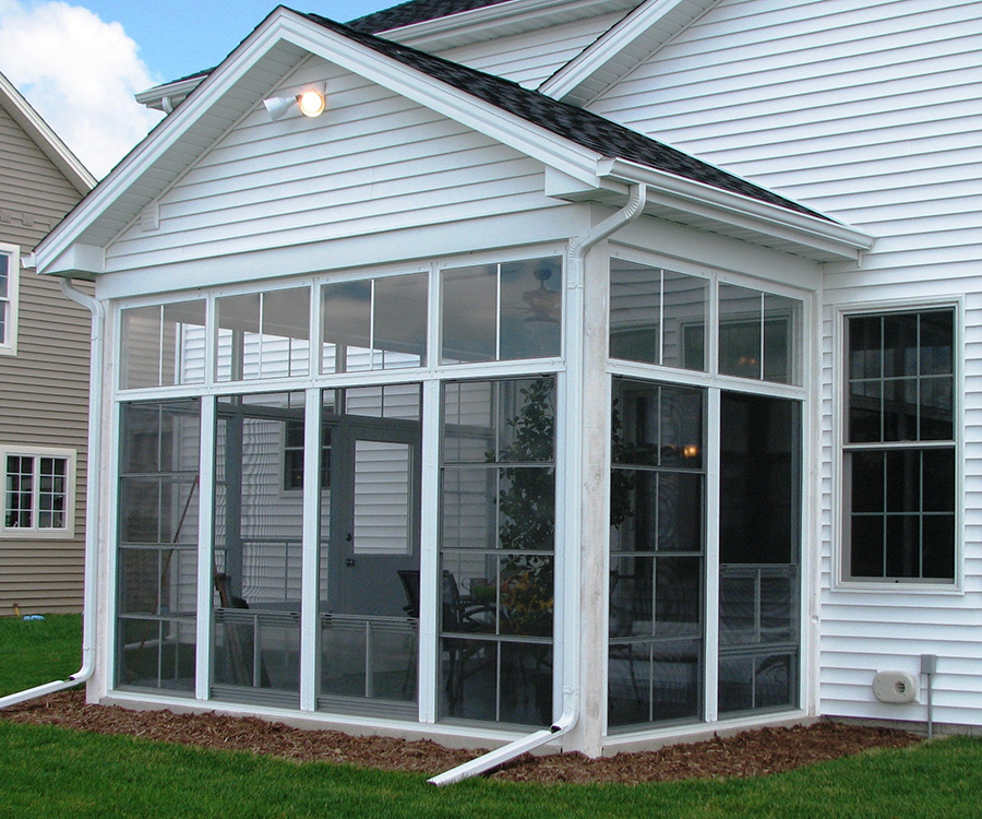 Windows from SE-ME Roofing - General Contractors and Roofing Professionals